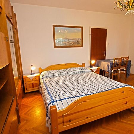 Rooms Milan 1370 Rovinj Buitenkant foto