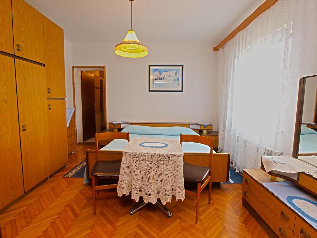 Rooms Milan 1370 Rovinj Buitenkant foto