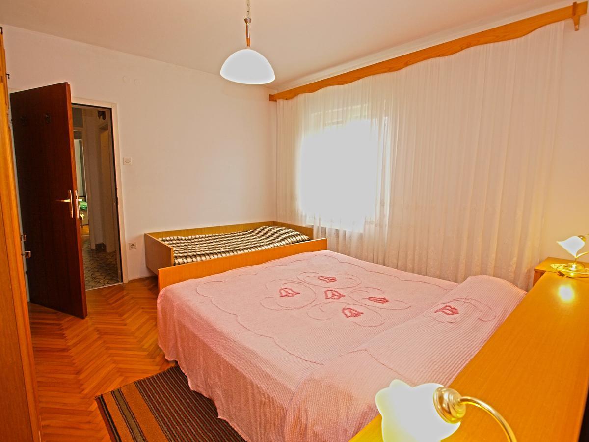Rooms Milan 1370 Rovinj Buitenkant foto